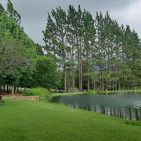 Schaefers' Halt Hotel Dullstroom Bagian luar foto